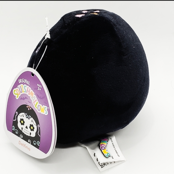 Squishmallow Delfina the Sugar Skull - Picture 3 of 3